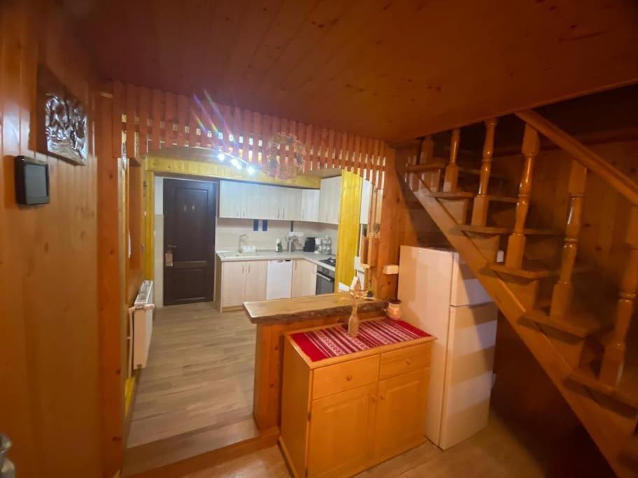 Cabana Cerbul De Aur Sub Cetate Buitenkant foto